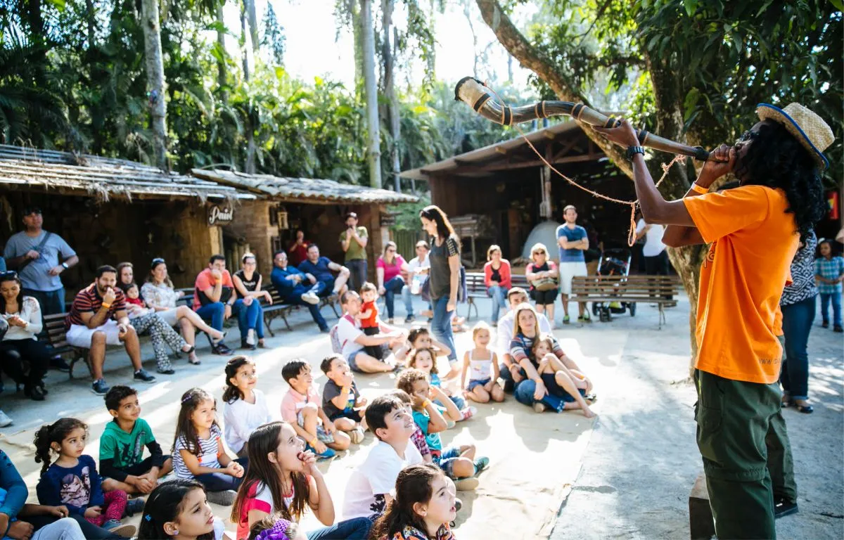 Capa do projeto Cia dos Bichos