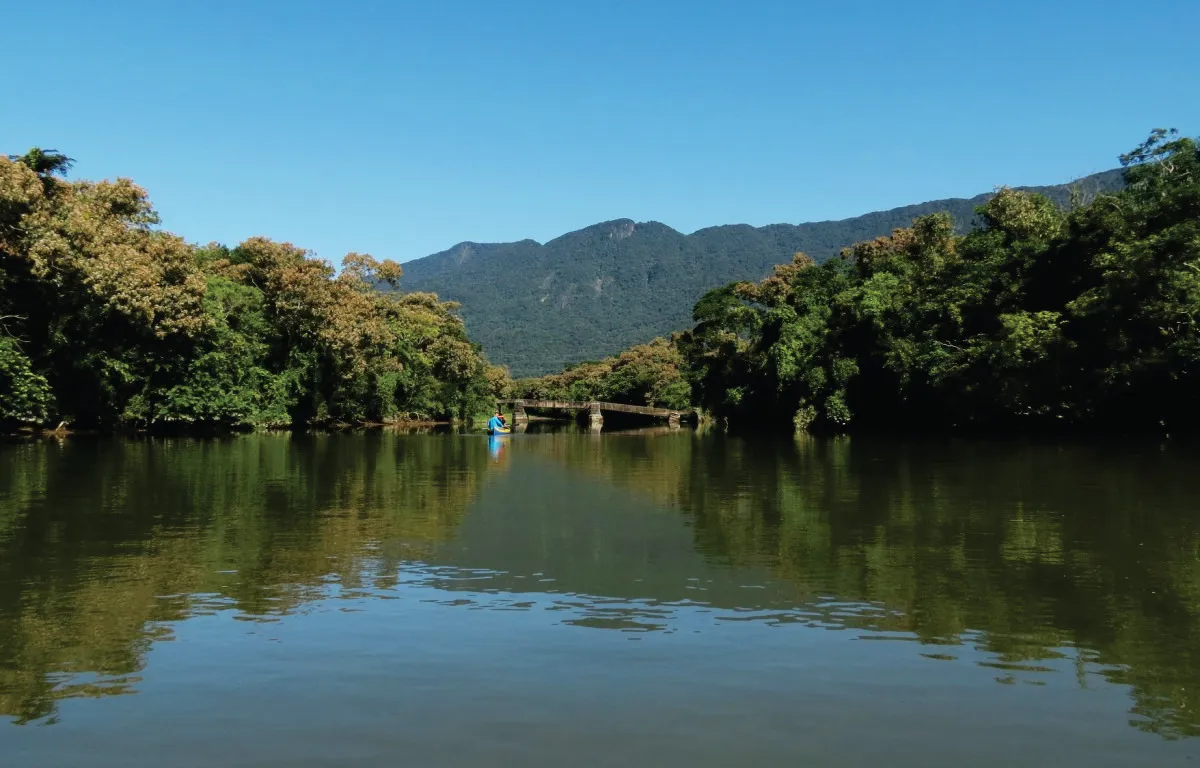 Canoagem no Rio Jaguareguava - Educar Turismo Pedagógico